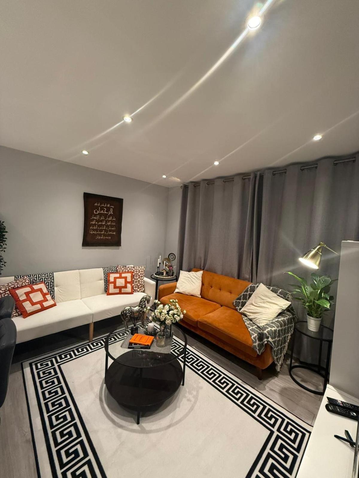 Luxury Cozy Modern Flat *